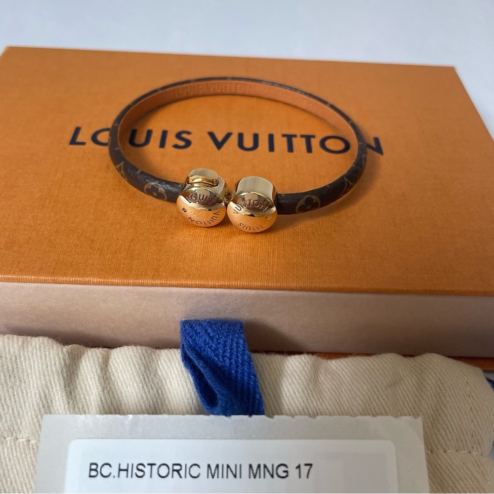 Louis Vuitton Historic Mini Monogram Bracelet Small (17)